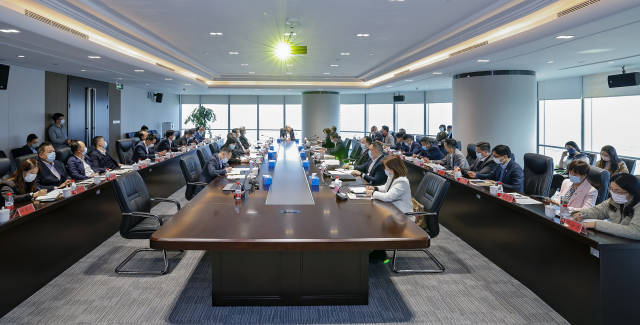 座谈会现场。 座谈会现场。