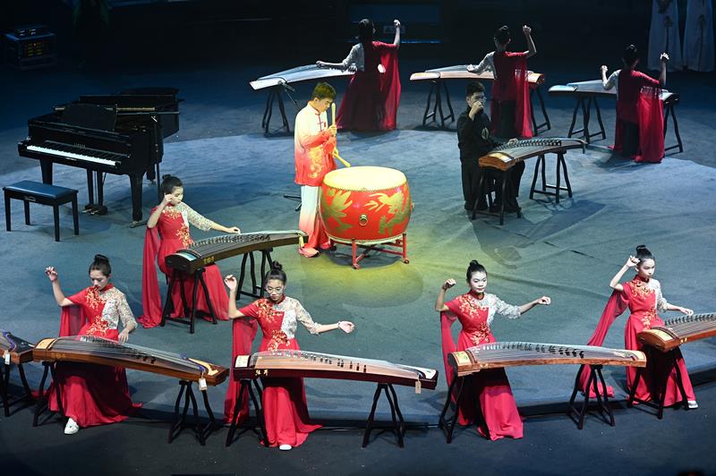 2024年1月21日，广州，“第二届粤港澳大湾区青少年音乐周”颁奖典礼在广州融创大剧院举行。