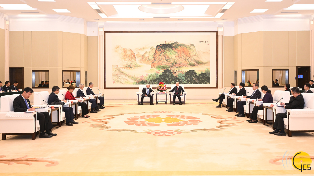 Encontro entre o Chefe do Executivo, Sam Hou Fai, e o secretário do comité provincial de Guangdong do Partido Comunista Chinês (PCC), Huang Kunming, e o vice-secretário e governador da província, Wang Weizhong, em Cantão.