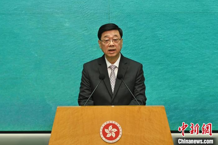 6月10日，香港特区行政长官李家超出席行政会议前会见媒体时表示，将于今年9月发表其任内第四份施政报告。　中新社记者 李志华 摄