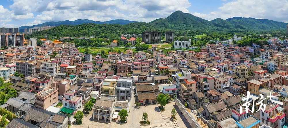 俯瞰雍陌村。