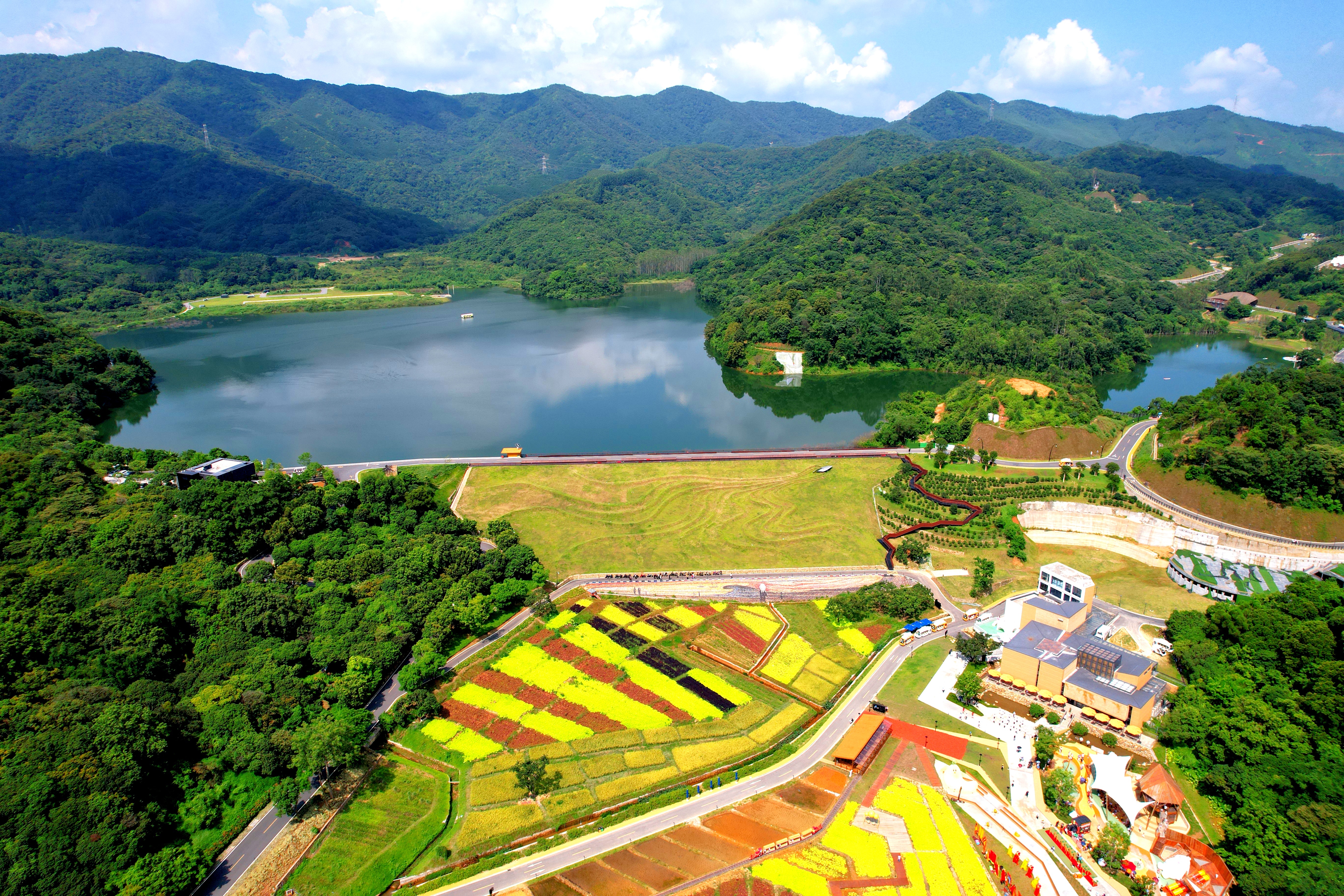 天人山水度假区。