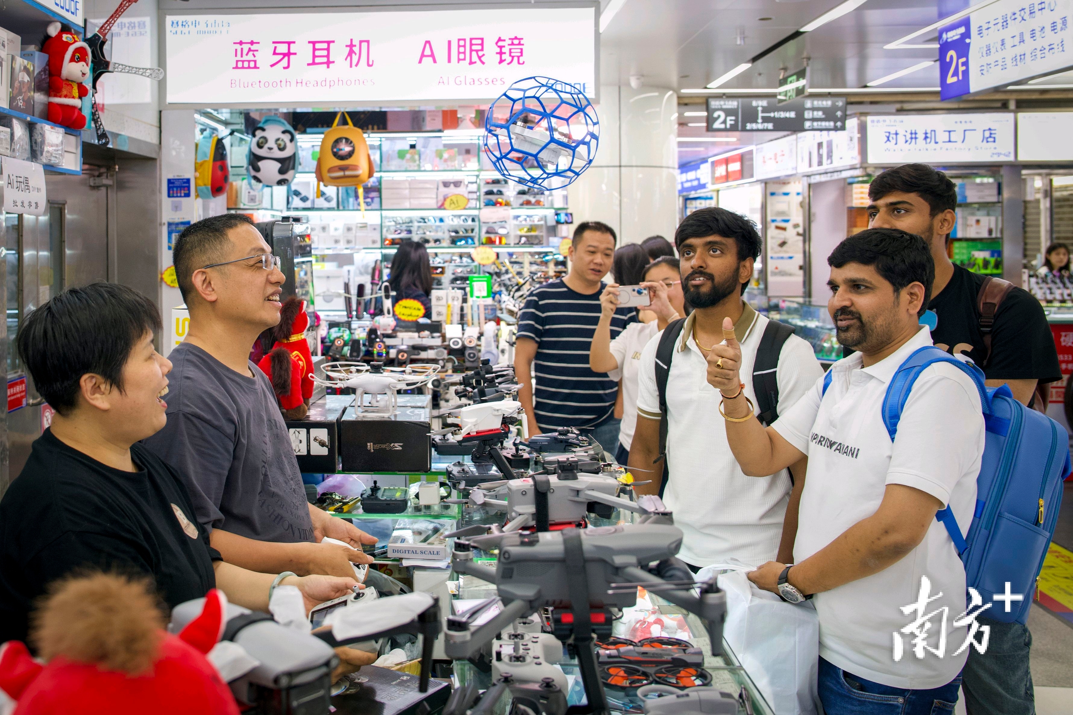 广东交出上半年消费成绩单!大湾区各地亮点纷呈 广东交出上半年消费成绩单!大湾区各地亮点纷呈