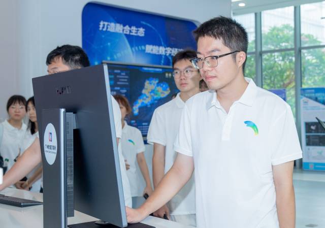 港澳青年走进广州南沙，实地研学近距离感受廉洁建设成效