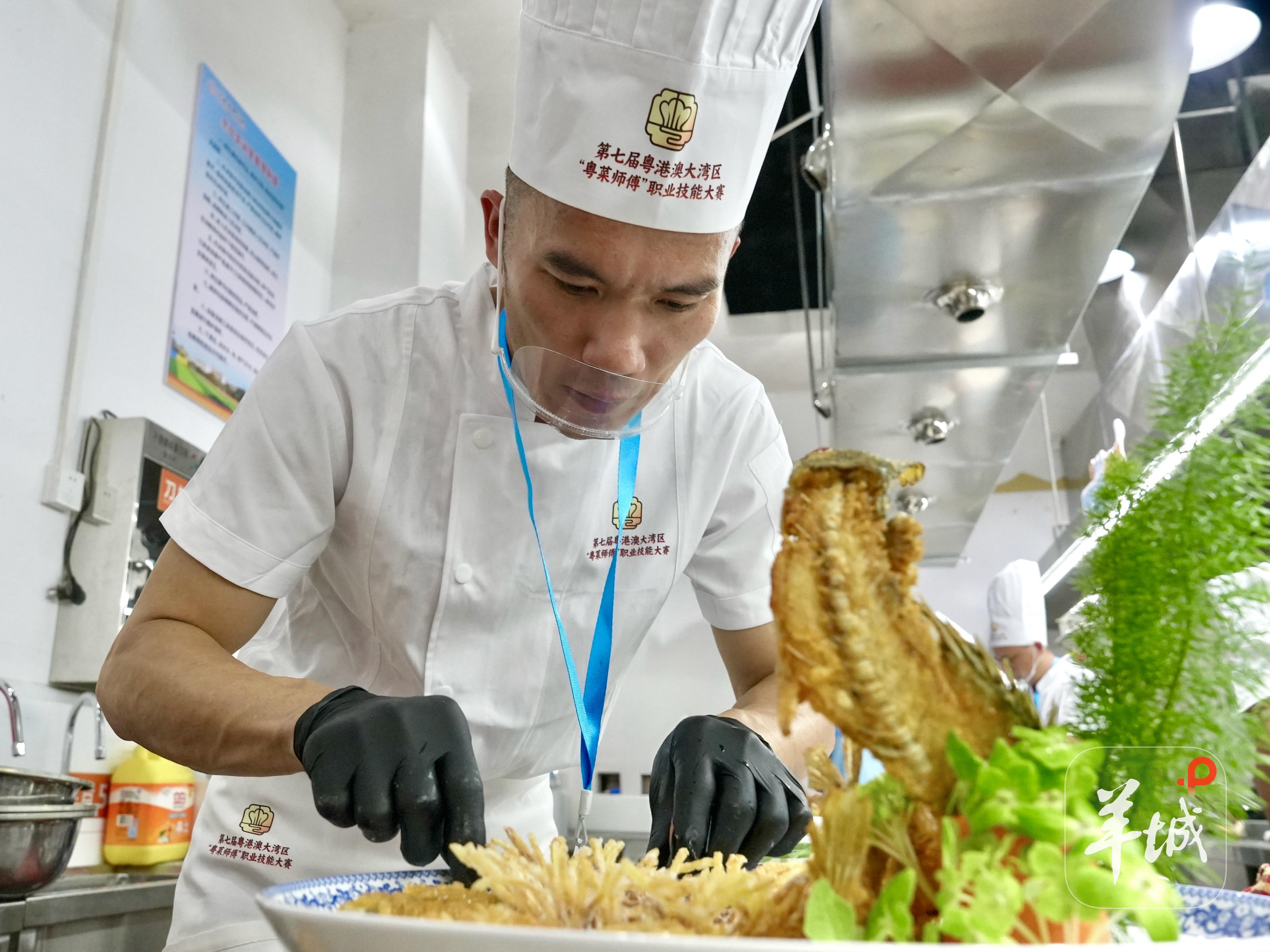 173名粤港澳厨艺能手河源开展技艺比拼与行业交流 173名粤港澳厨艺能手河源开展技艺比拼与行业交流