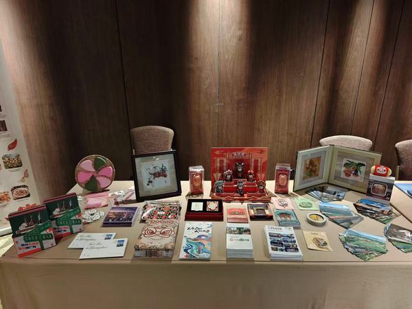 活动展区现场1.jpg